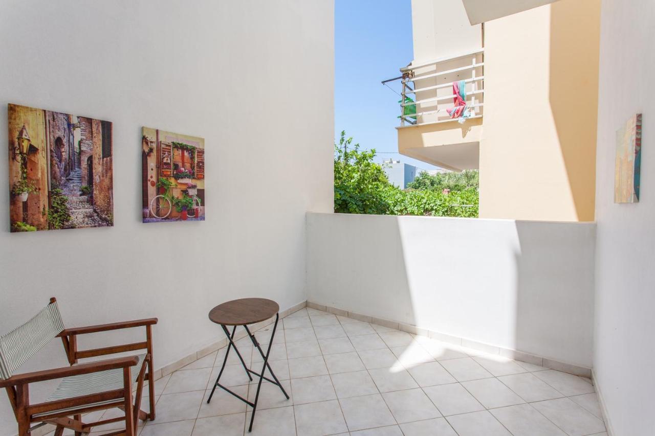 Water Lily Apartment By The Sea ريثيمنو المظهر الخارجي الصورة